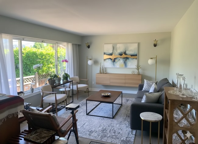 Building Photo - 995 Aubeneau Cres