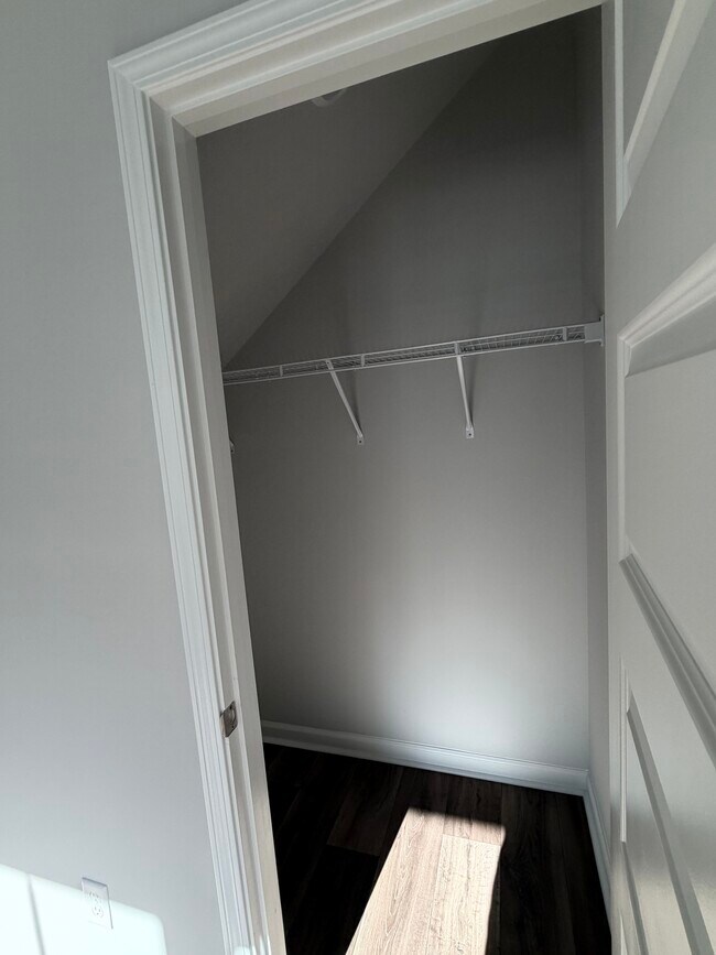 Foto del edificio - 1393 Speedway St