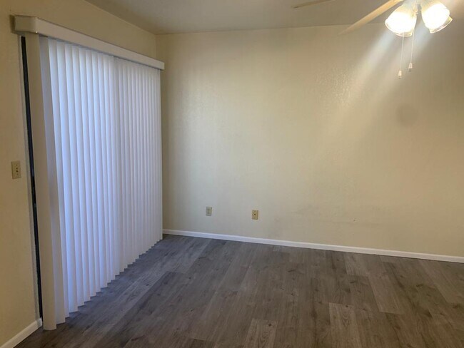 Master Bedroom - 7615 E Callisto Cir