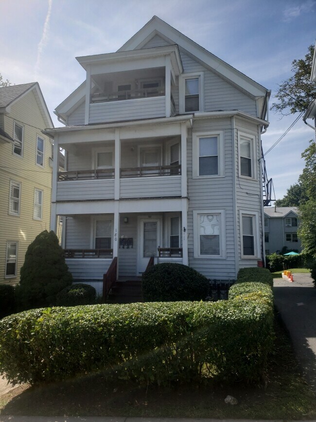 Building Photo - 180 Curtis St