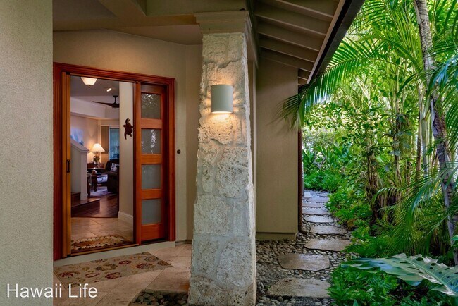 Building Photo - 3 br, 2.5 bath House - 20 Kainui Loop