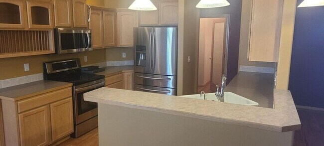 Foto del edificio - 463 Anthony Dr