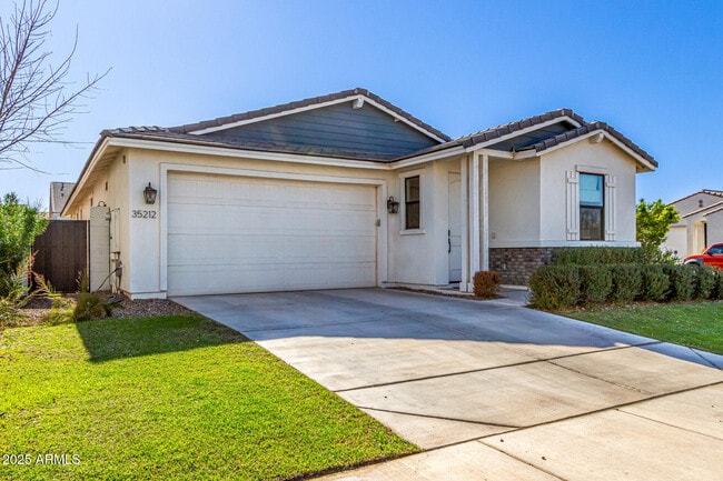 Building Photo - 35212 N Magnette Way