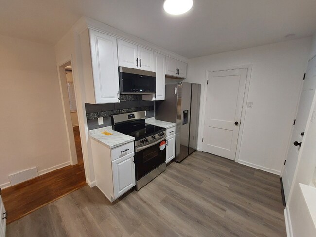 Foto del edificio - 335 Valley Dr