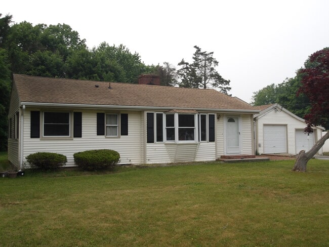 Building Photo - 75 Fairview Dr