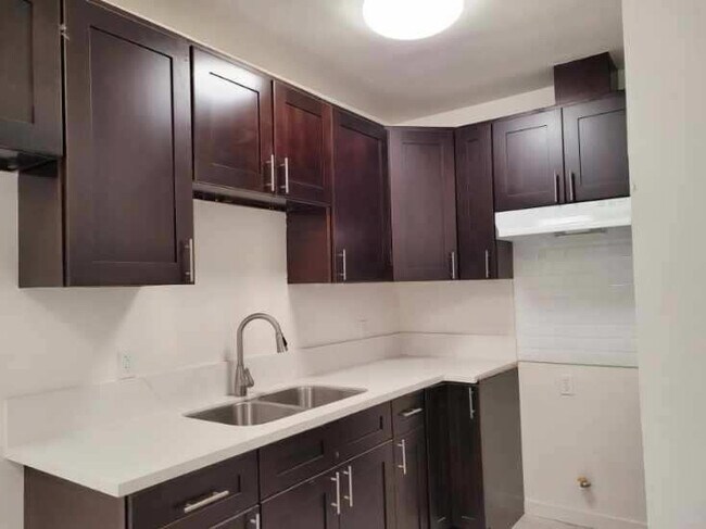 Foto del edificio - 1117 S Norton Ave
