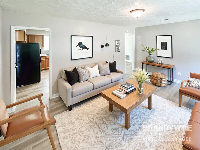 Foto del edificio - 6230 Cedar Wood Dr