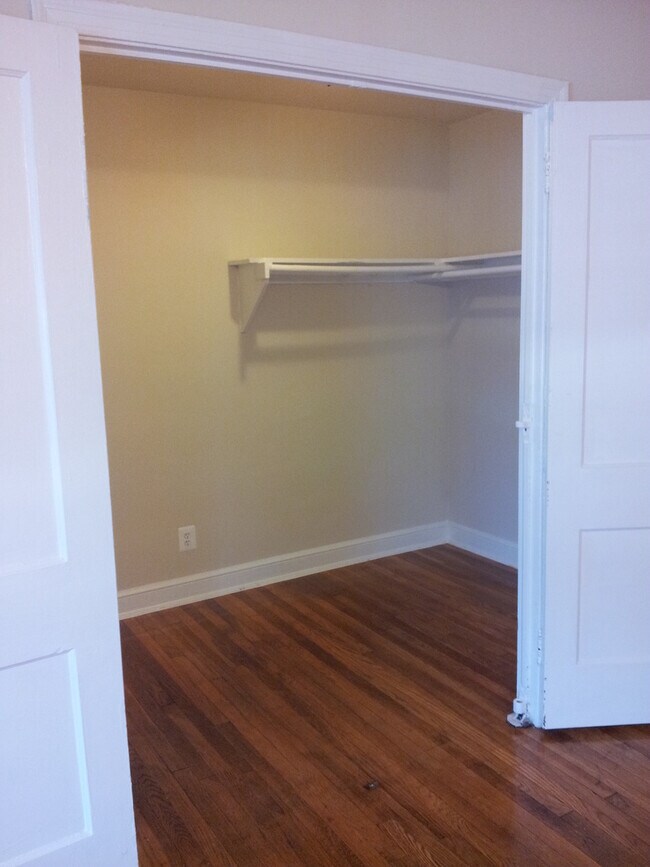 Foto del edificio - 220 Allison St NW