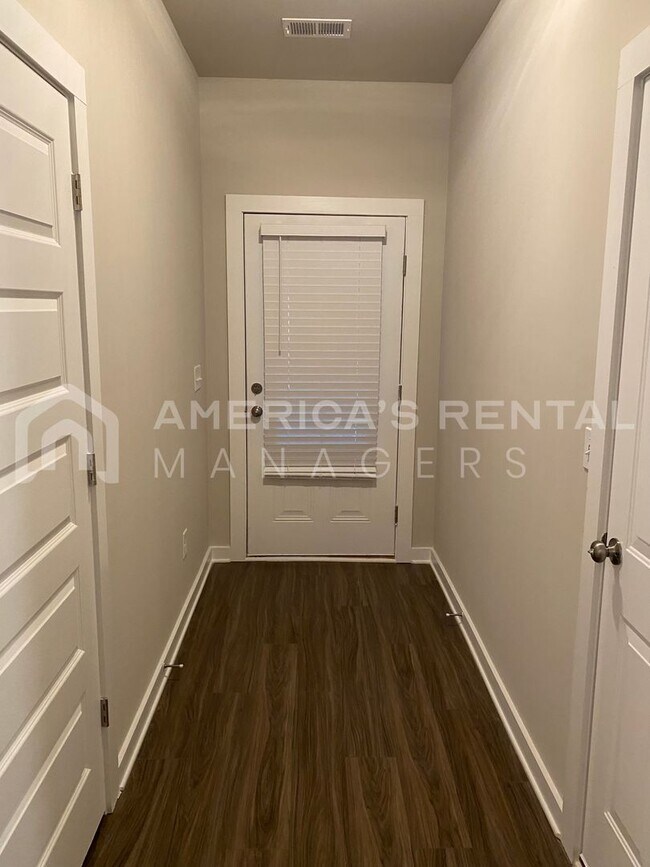 Building Photo - Home for Rent in Clanton, AL!!! View with 48 Hours Notice!
