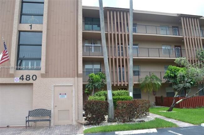 Foto del edificio - 480 NW 76th Ave