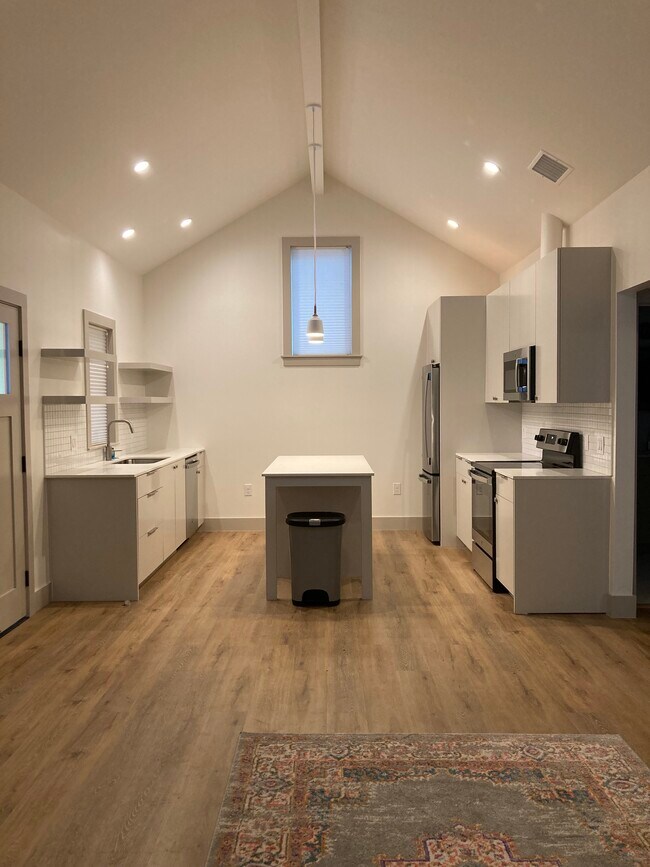 Foto del edificio - 304 W Johanna St