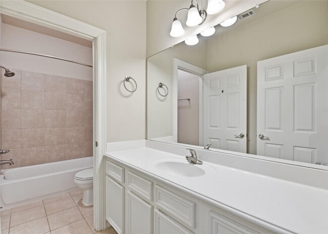 Foto del edificio - 415 San Julio St