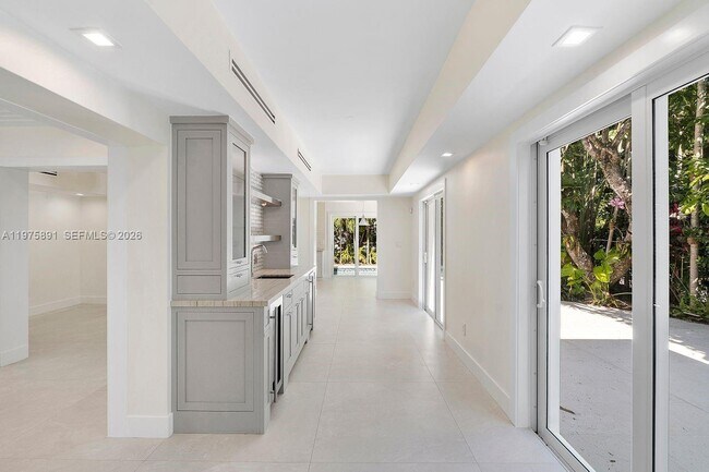 Foto del edificio - 6517 Castaneda St