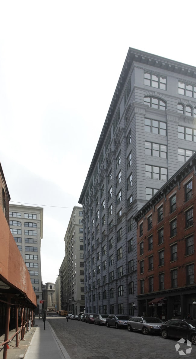 Building Photo - Sweeney Building