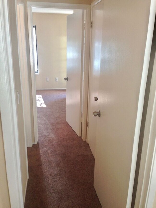 Foto del edificio - Great 2 bed 2 bath Condo in Hercules -- AV...