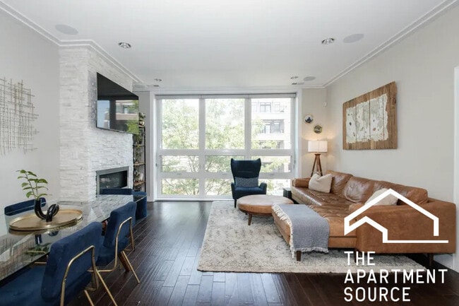 Foto del edificio - 1327 W Grand Ave