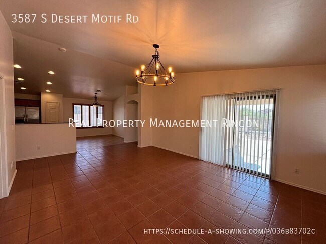 Building Photo - 3587 S Desert Motif Rd