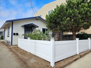 Building Photo - 635 4th St