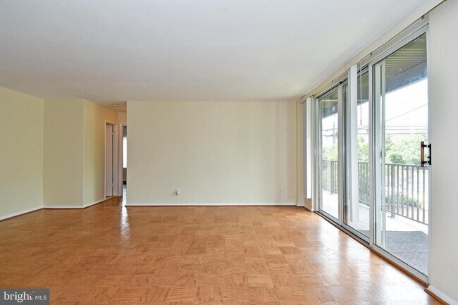 Foto del edificio - 4343 Lee Hwy