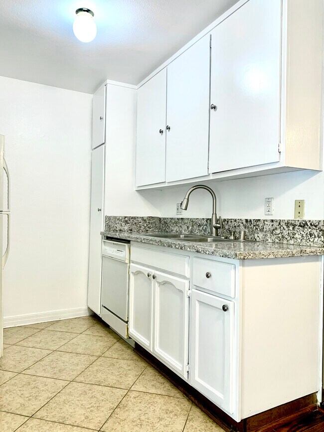 Foto del edificio - 1440 23rd St