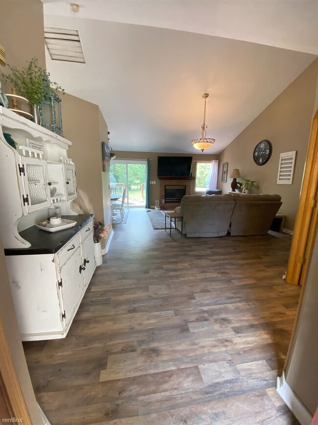 Building Photo - 5 br, 3 bath House - 1363 West 6th Street