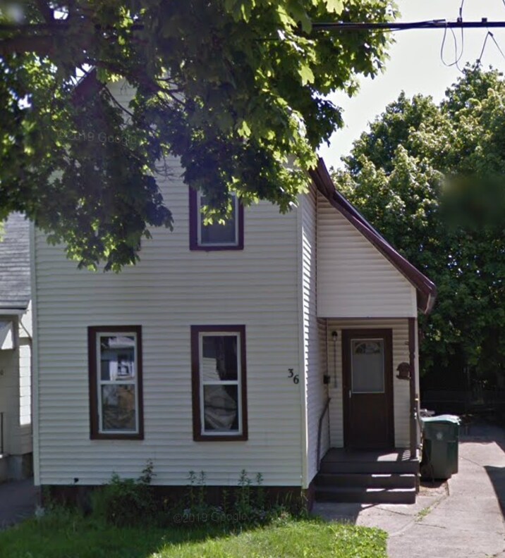 Primary Photo - 36 Sterling St