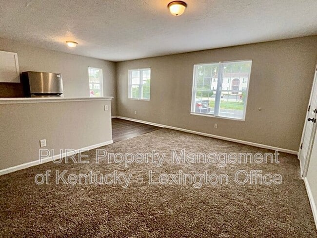 Building Photo - 133 Grinder Ct
