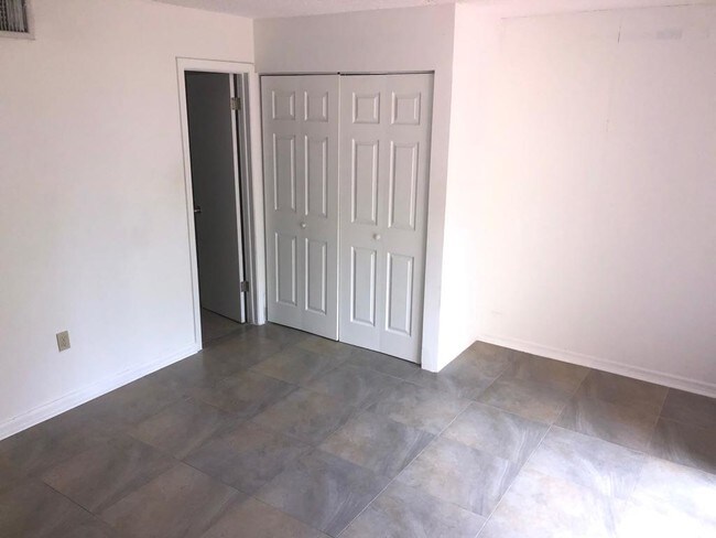 Building Photo - 7795 Grande St