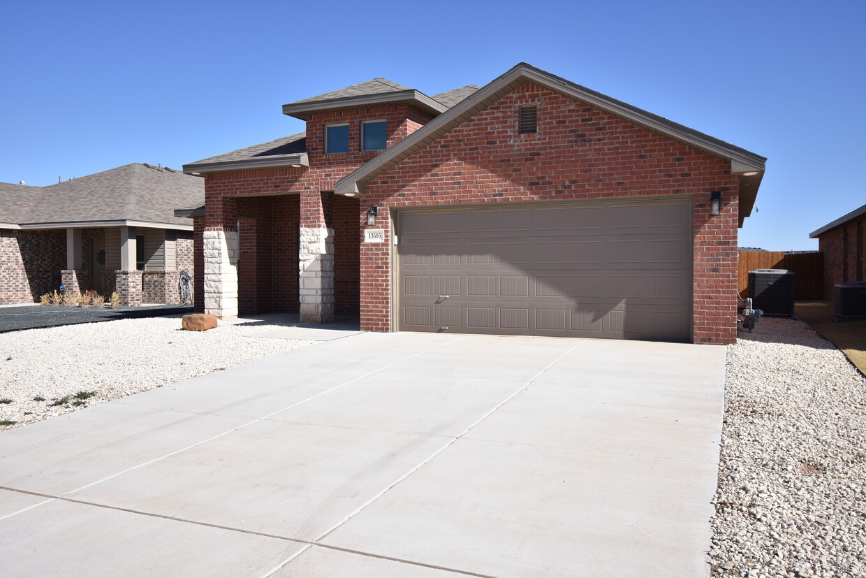 Primary Photo - 13505 Avenue R
