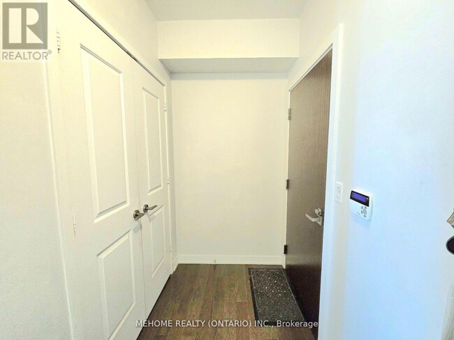 Photo du bâtiment - 1 The Esplanade