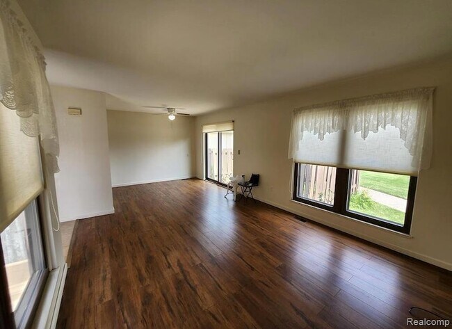 Foto del edificio - 31573 Green Meadow Ln