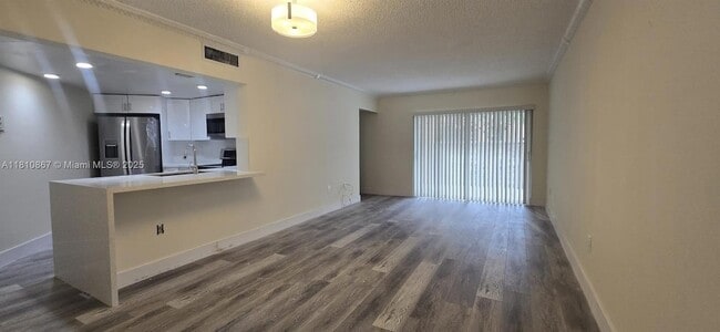 Foto del edificio - 10229 NW 9th St Cir