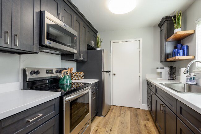 Foto del edificio - 1176 King St