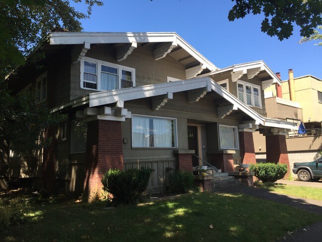 Foto del edificio - 351 W 10th Ave