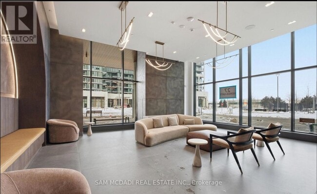 Building Photo - 27 Korda Gate