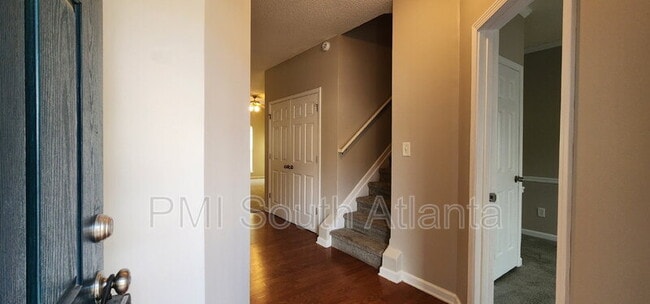 Building Photo - 176 Shenandoah Dr