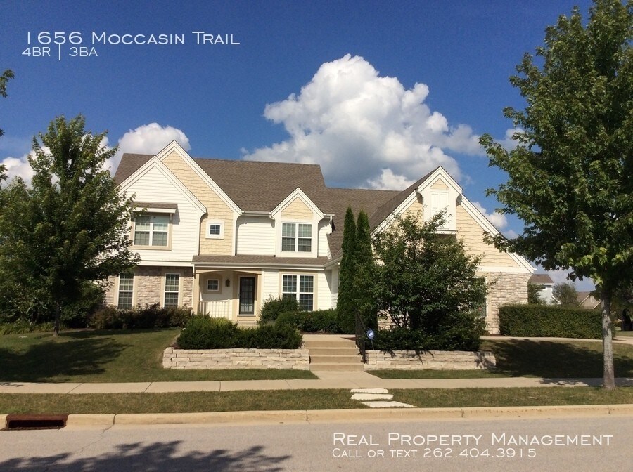 Primary Photo - Beautiful 4 Bedroom Single Family Home