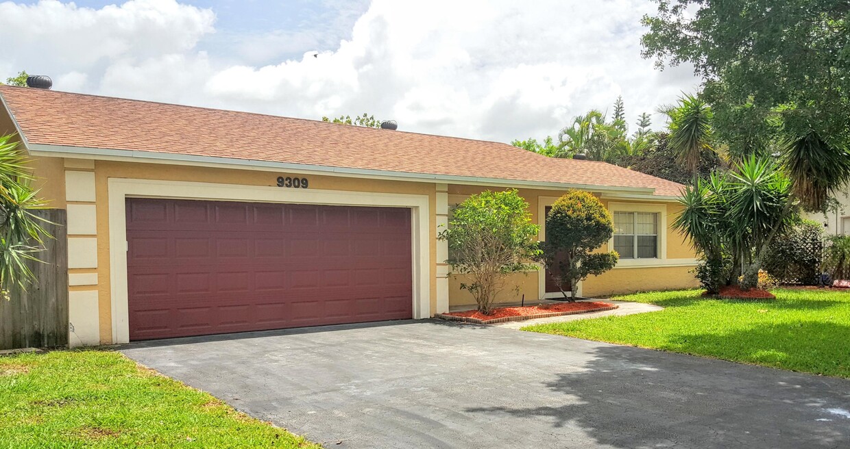 9309 Gettysburg Rd, Boca Raton, FL 33434 House for Rent in Boca Raton