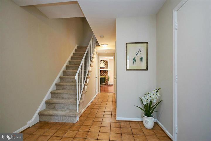 Primary Photo - 6417 Fleetside Ct