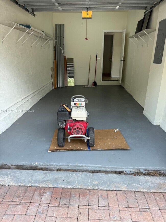 Foto del edificio - 944 SW 154th Path