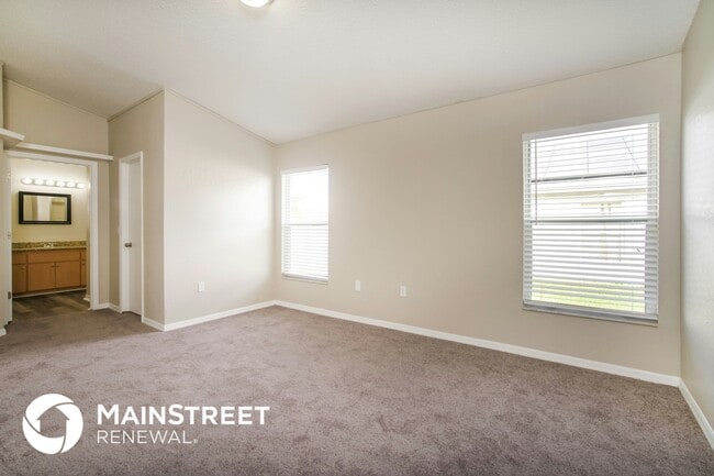 Building Photo - 3007 Sabal Bend Dr NE