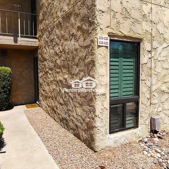 Building Photo - 4950 N Miller Rd