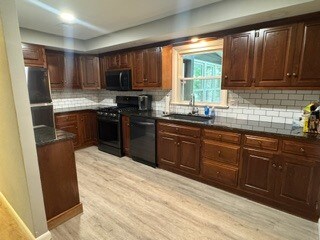 Foto del edificio - 367 Blue Ridge Dr