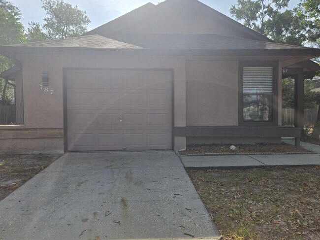 Foto del edificio - 787 Arthurs Ct