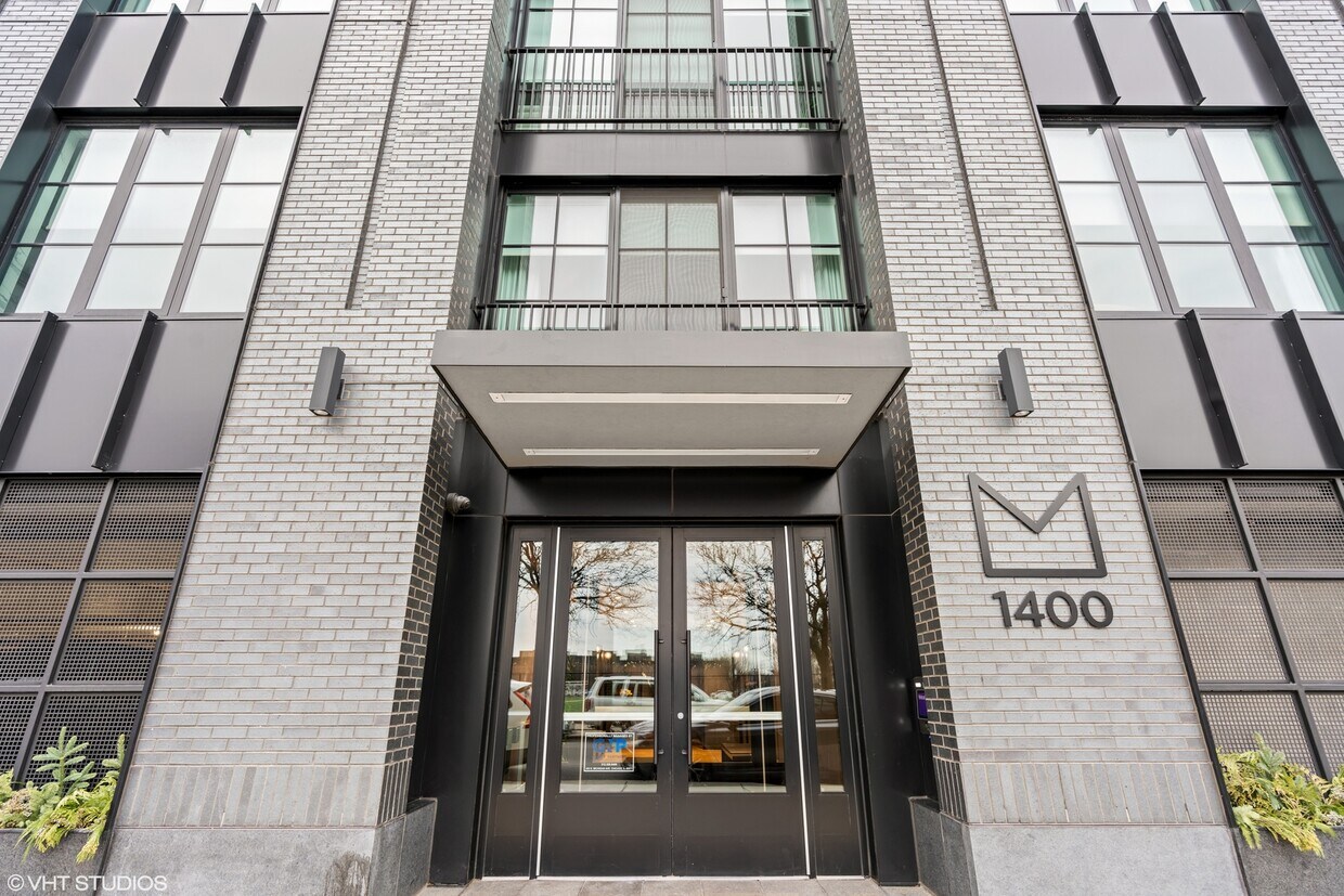 Primary Photo - 1400 W Monroe St
