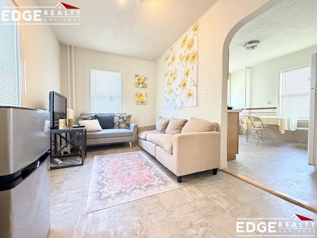 Building Photo - 33R Winship Pl