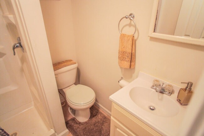 Building Photo - BEAUTIFUL PENNSPORT RENTAL HOME - FABULOUS...