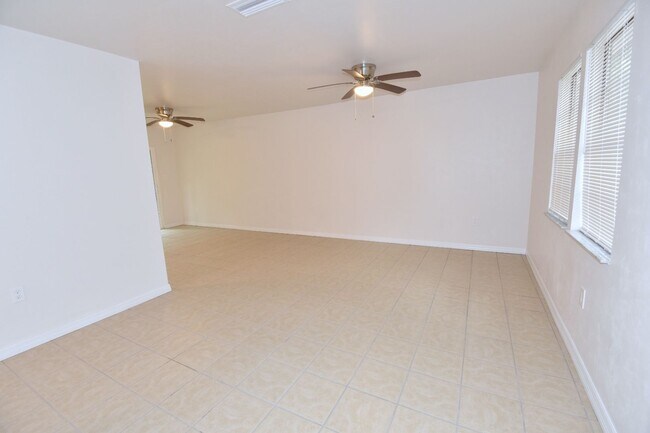 Foto del edificio - Charming 3/1 House