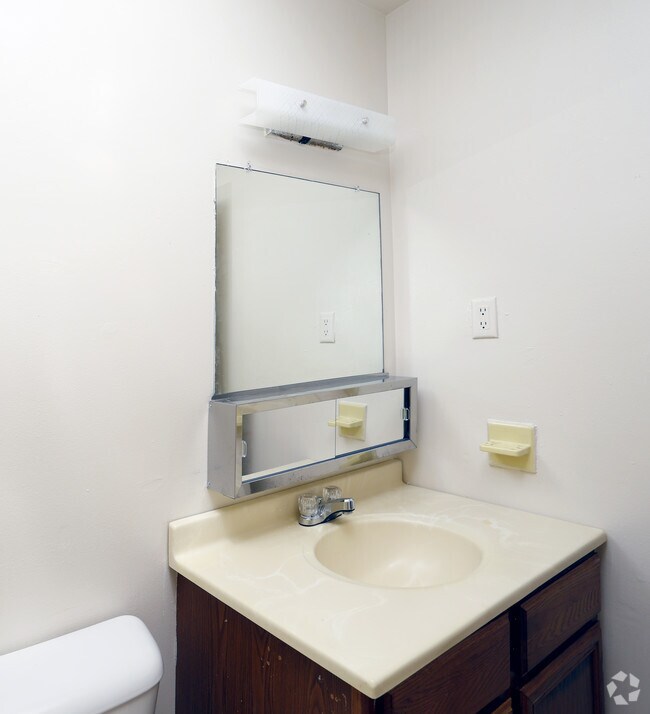 Twin Rivers Apartments Rentals East Windsor, NJ