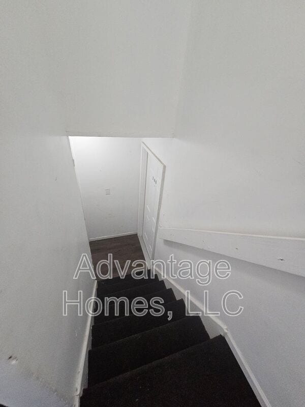 Building Photo - 746 N 70th St